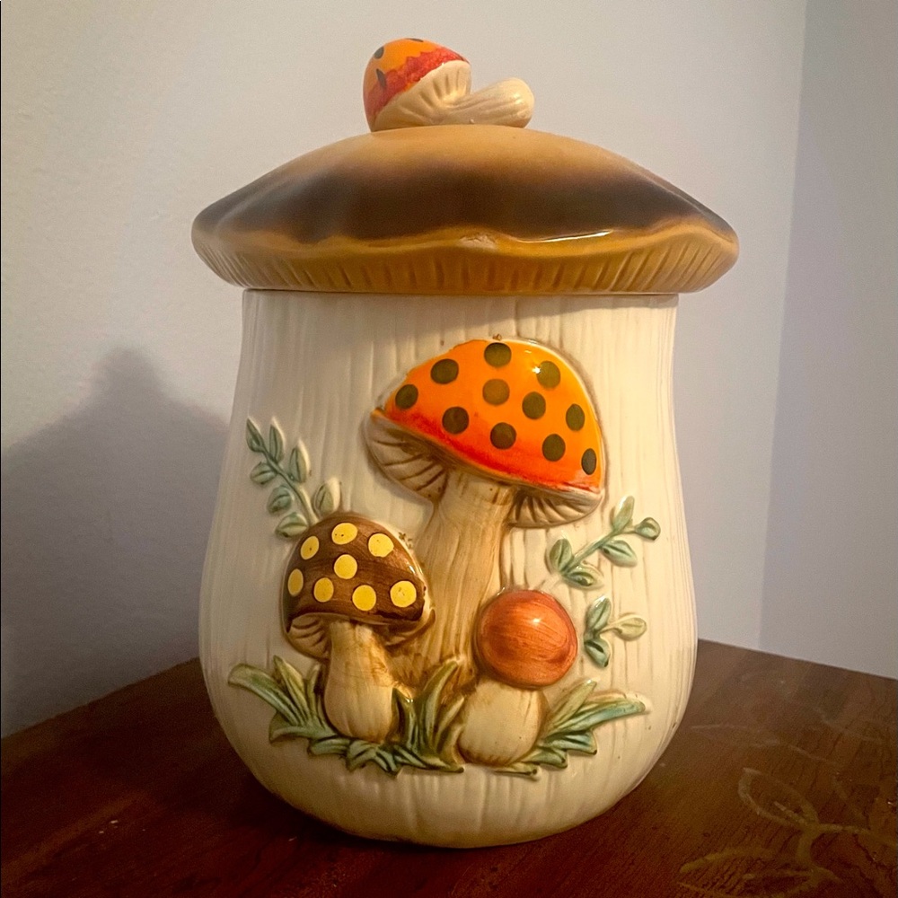 1976 Vintage Sears & Roebuck Mushroom Large Cookie Jar Canister Cottagecore